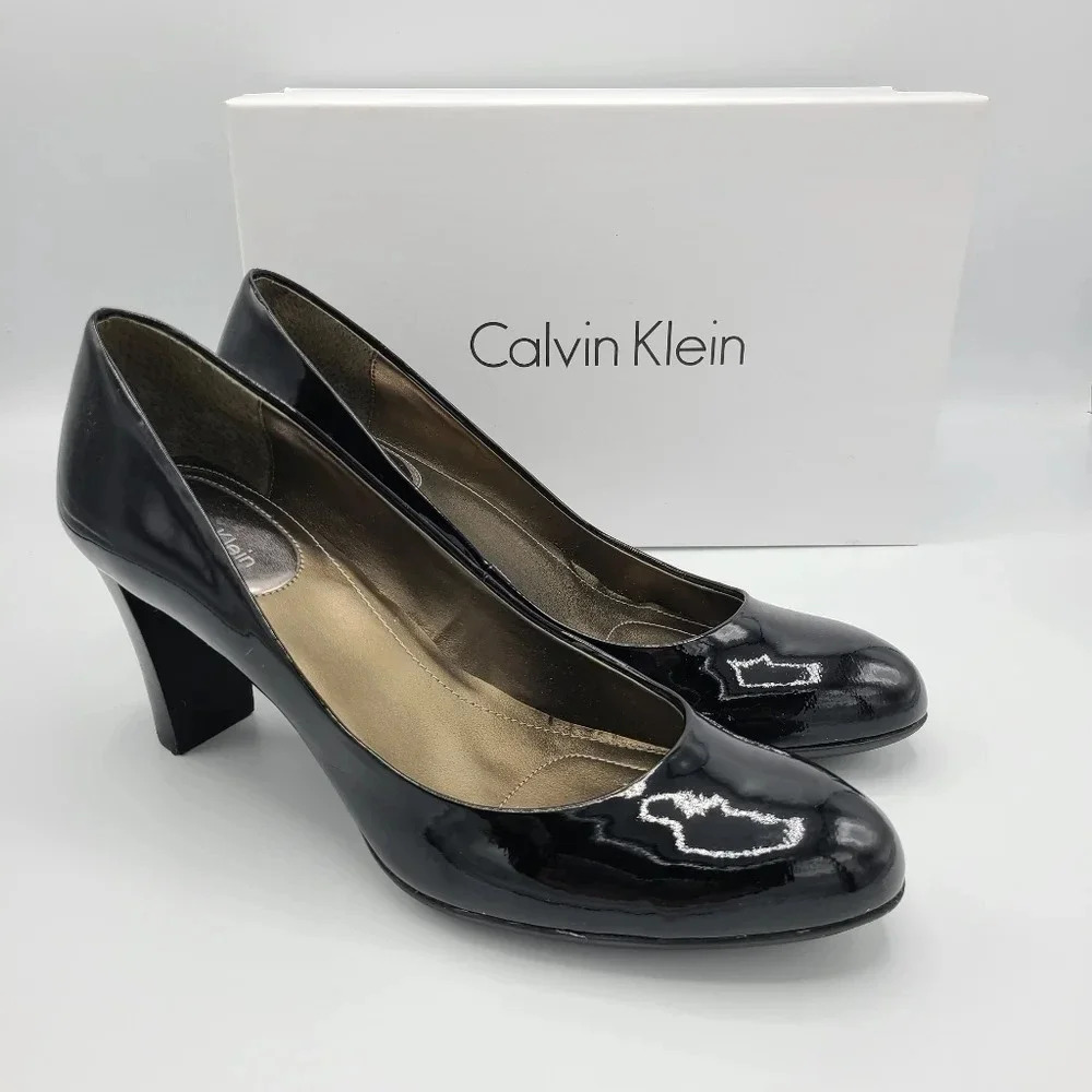 Calvin Klein Babe Black Patent Leather Heels Pumps Stacked Heel in Box 7